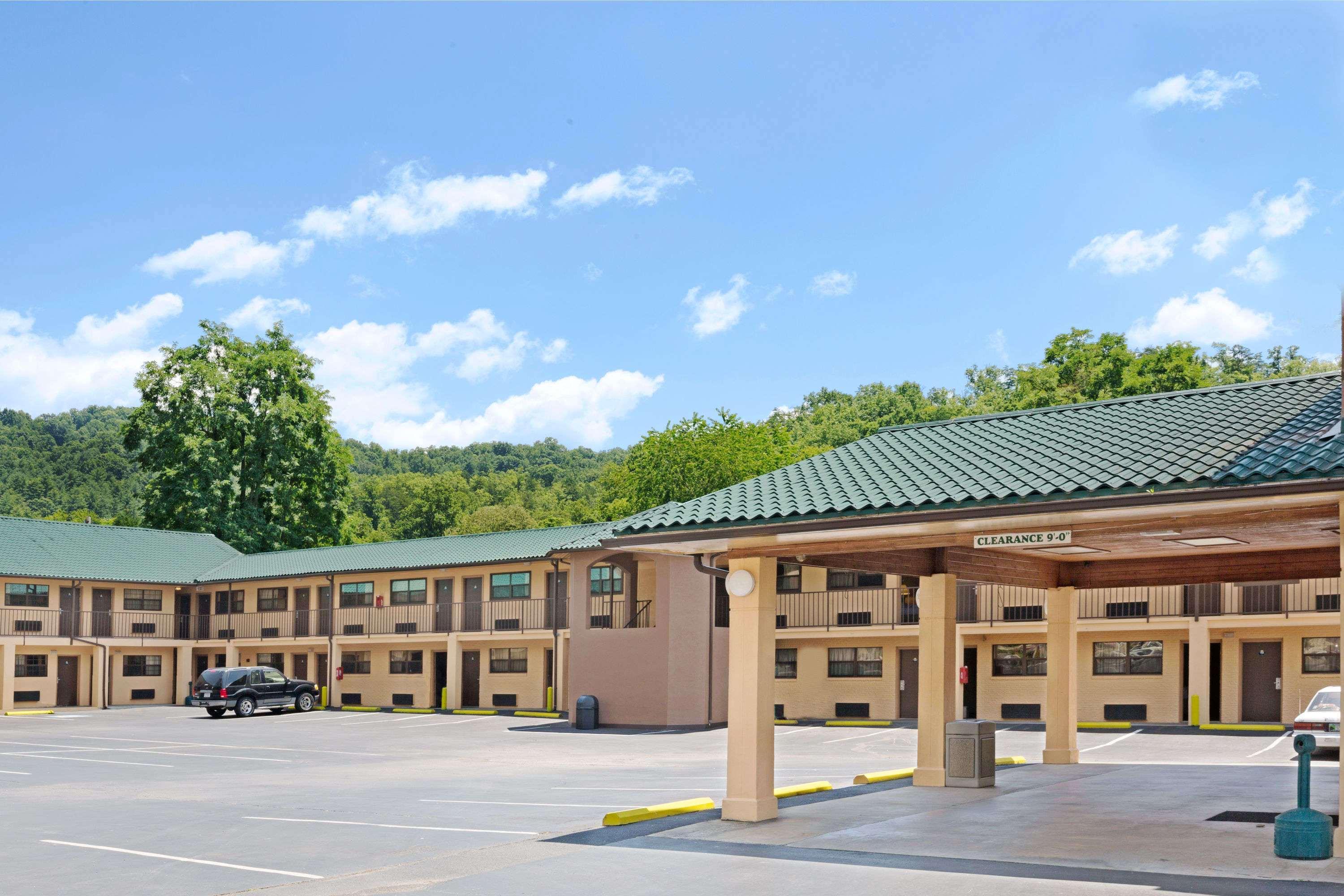 Days Inn By Wyndham Cherokee Near Casino Exterior foto